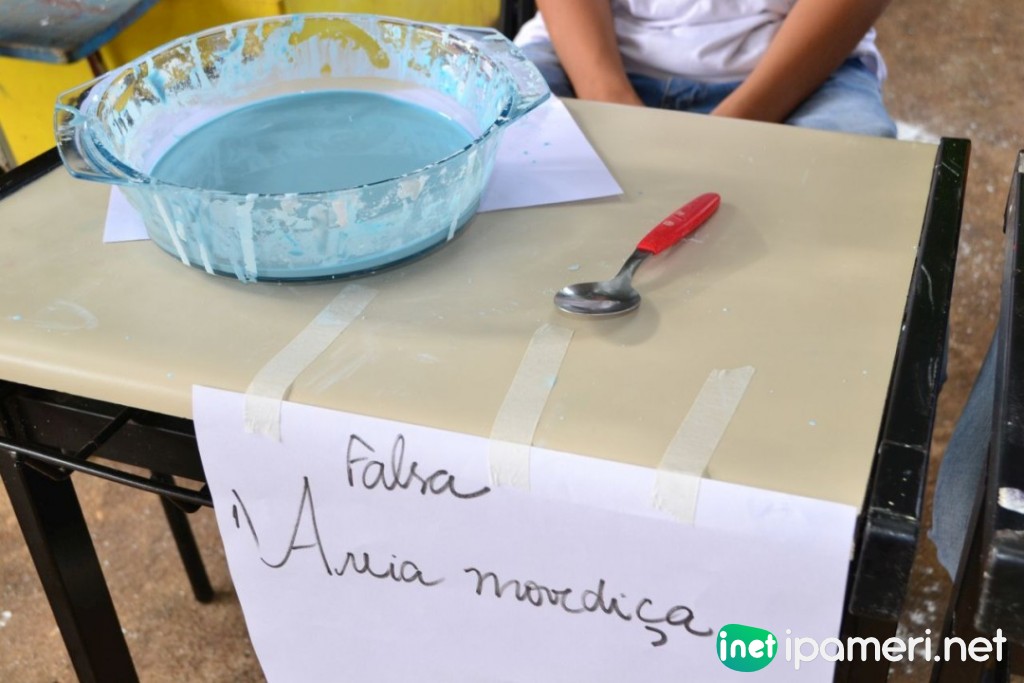 PAINTING CLOUDS USING COTTON